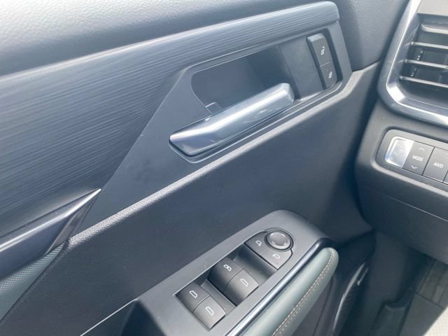 Used 2026 GMC Acadia AT4 w/ LPO, Floor Liner Package AWD/4WD image 23