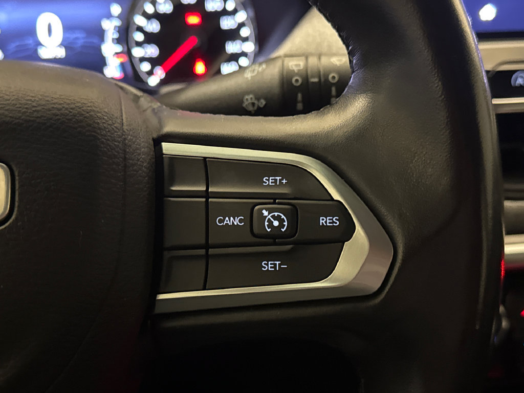 Used 2022 Jeep Compass Latitude AWD/4WD image 33