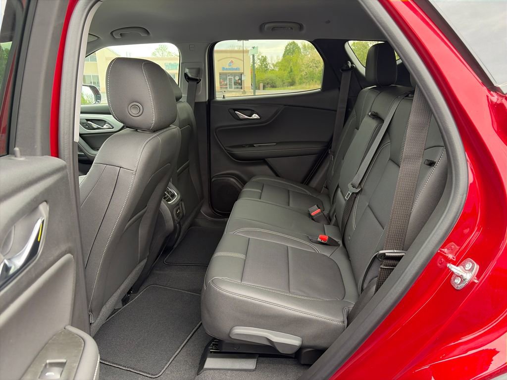 New 2026 Chevrolet Blazer LT w/ Midnight/Sport Edition AWD/4WD image 24