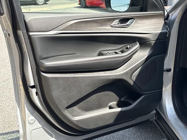 New 2026 Jeep Grand Cherokee Laredo image 27