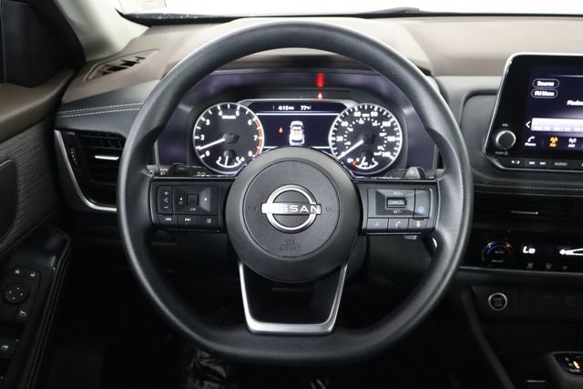 Used 2023 Nissan Rogue SV FWD image 7