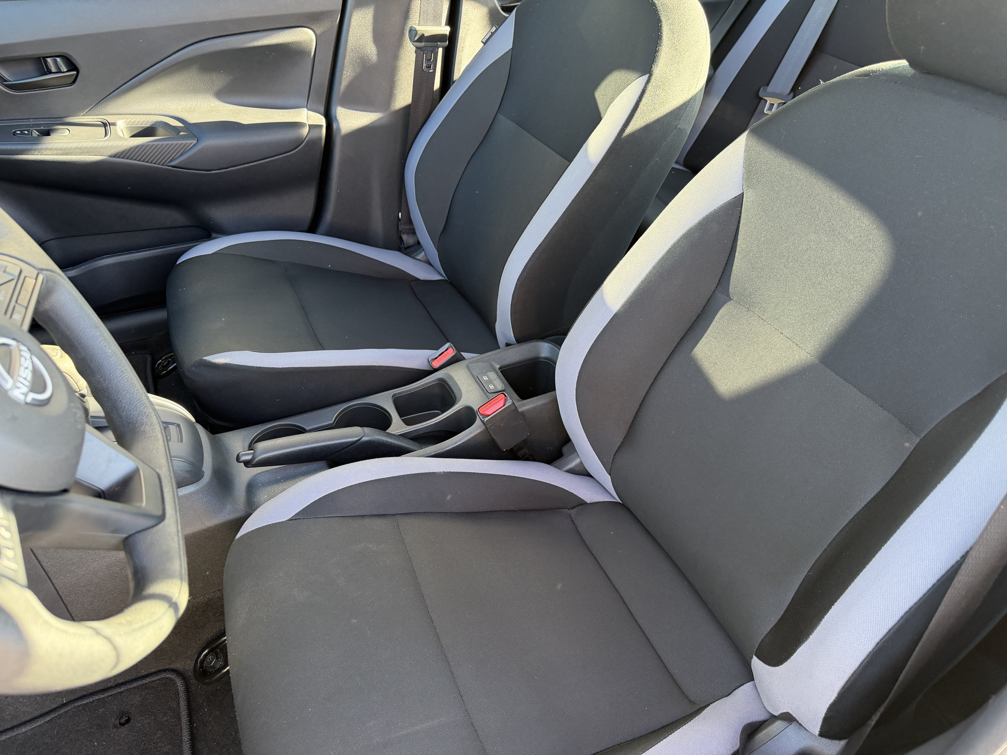Used 2025 Nissan Versa S w/ Trunk Package FWD image 14