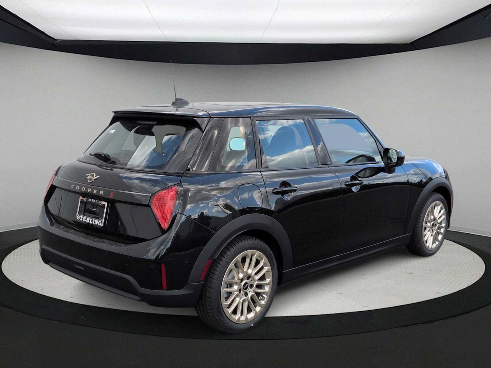 Used 2026 MINI Cooper S FWD image 8
