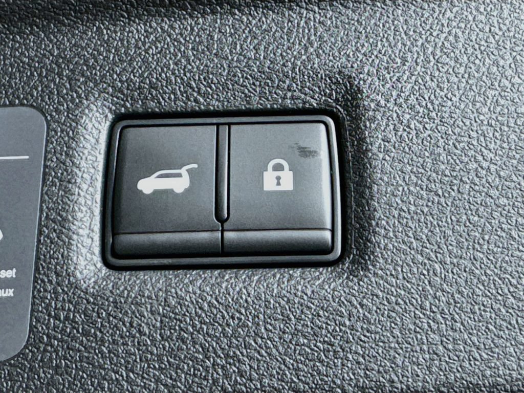 Certified 2023 INFINITI QX50 Luxe w/ Accent Package FWD image 36