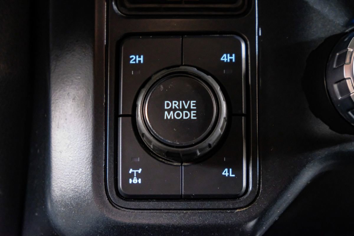Used 2023 Ford F350 Platinum AWD/4WD image 25