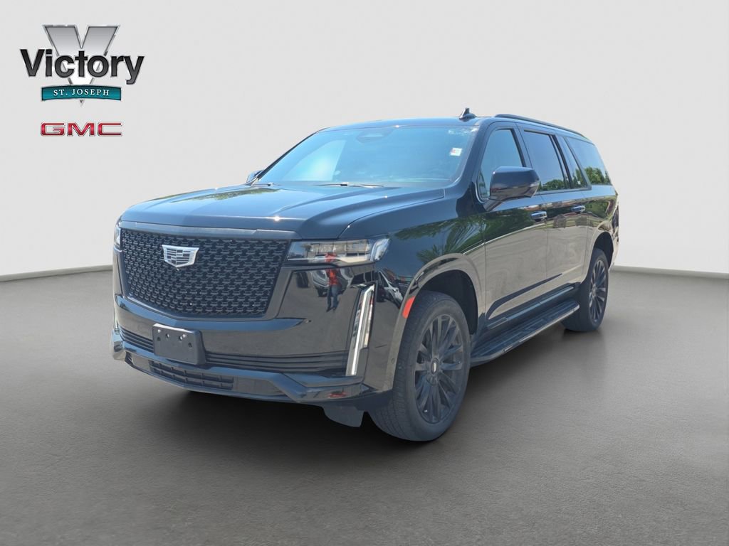 Used 2022 Cadillac Escalade ESV Premium Luxury RWD image 3