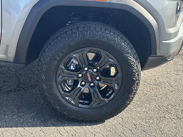 Used 2025 GMC Canyon Elevation w/ Convenience Package image 16