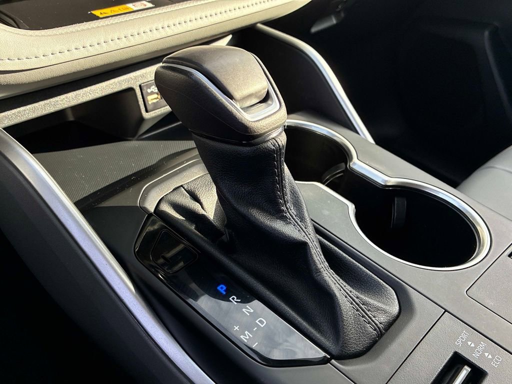 Used 2024 Toyota Highlander XLE image 34