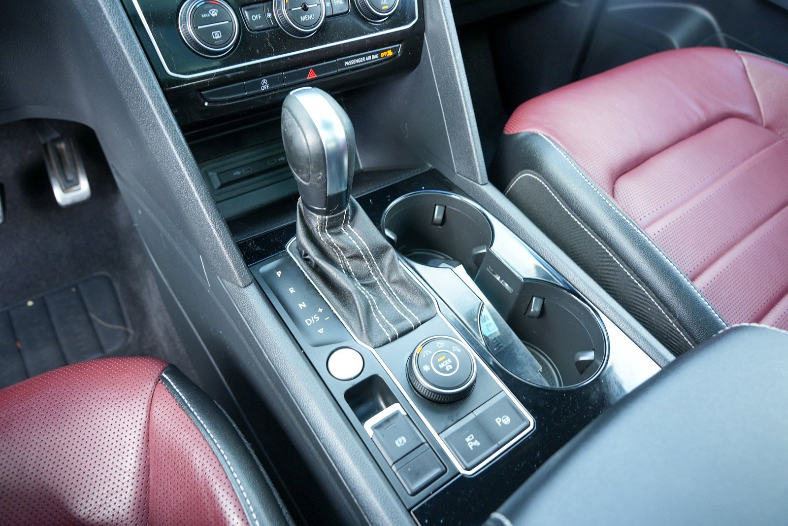 Used 2021 Volkswagen Atlas Cross Sport SEL Premium image 25