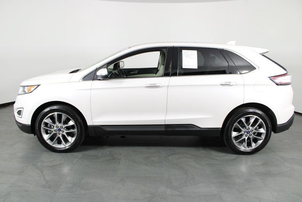 Used 2018 Ford Edge Titanium w/ Equipment Group 301A AWD/4WD image 13