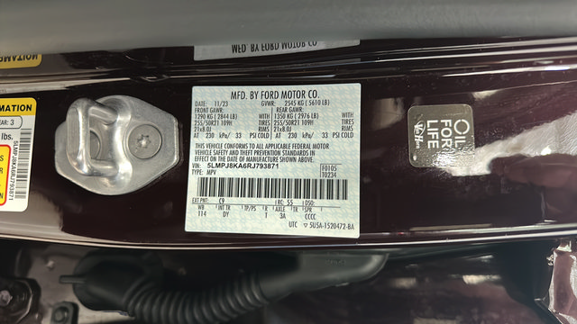 Used 2024 Lincoln Nautilus Reserve w/ Equipment Group 203A AWD/4WD image 40