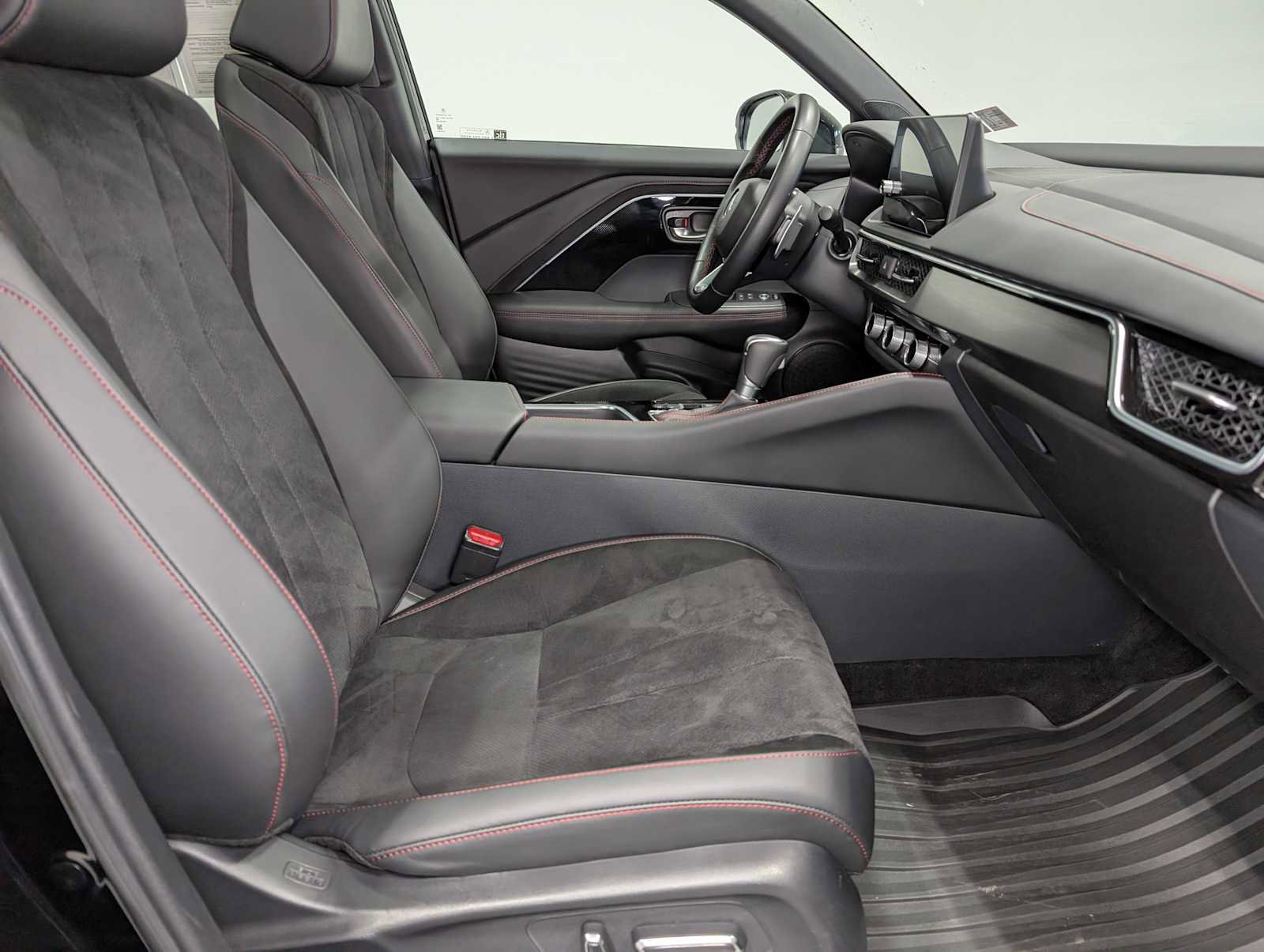 Certified 2025 Acura ADX A-Spec image 42