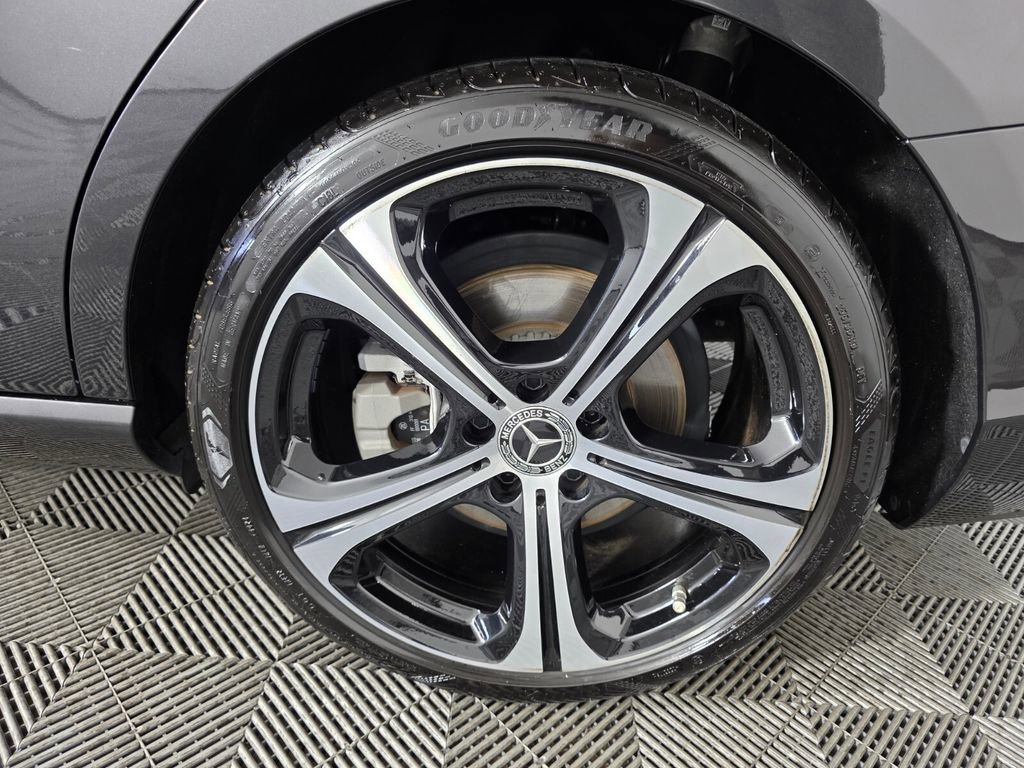 Certified 2025 Mercedes-Benz C 300 Sedan image 18