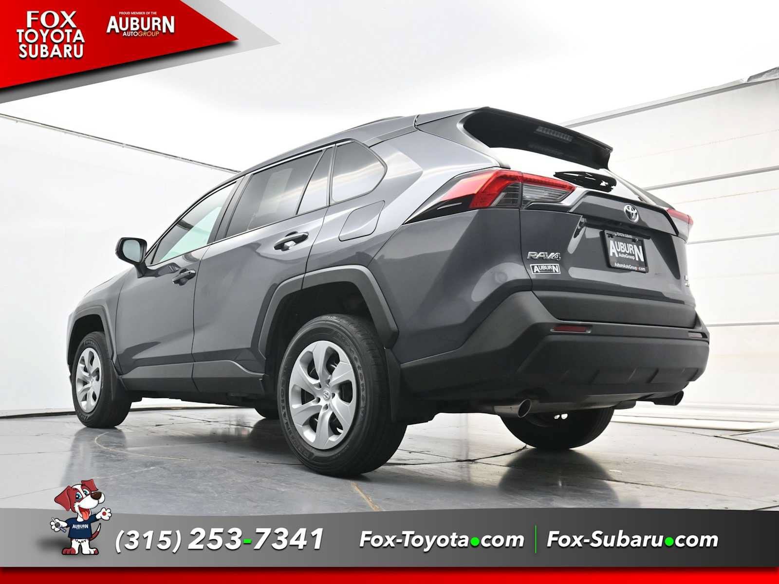 Used 2021 Toyota RAV4 LE AWD/4WD image 23