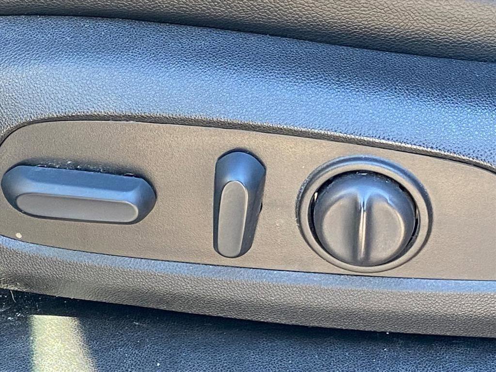 Used 2023 Chevrolet Equinox RS w/ RS Leather Package image 14