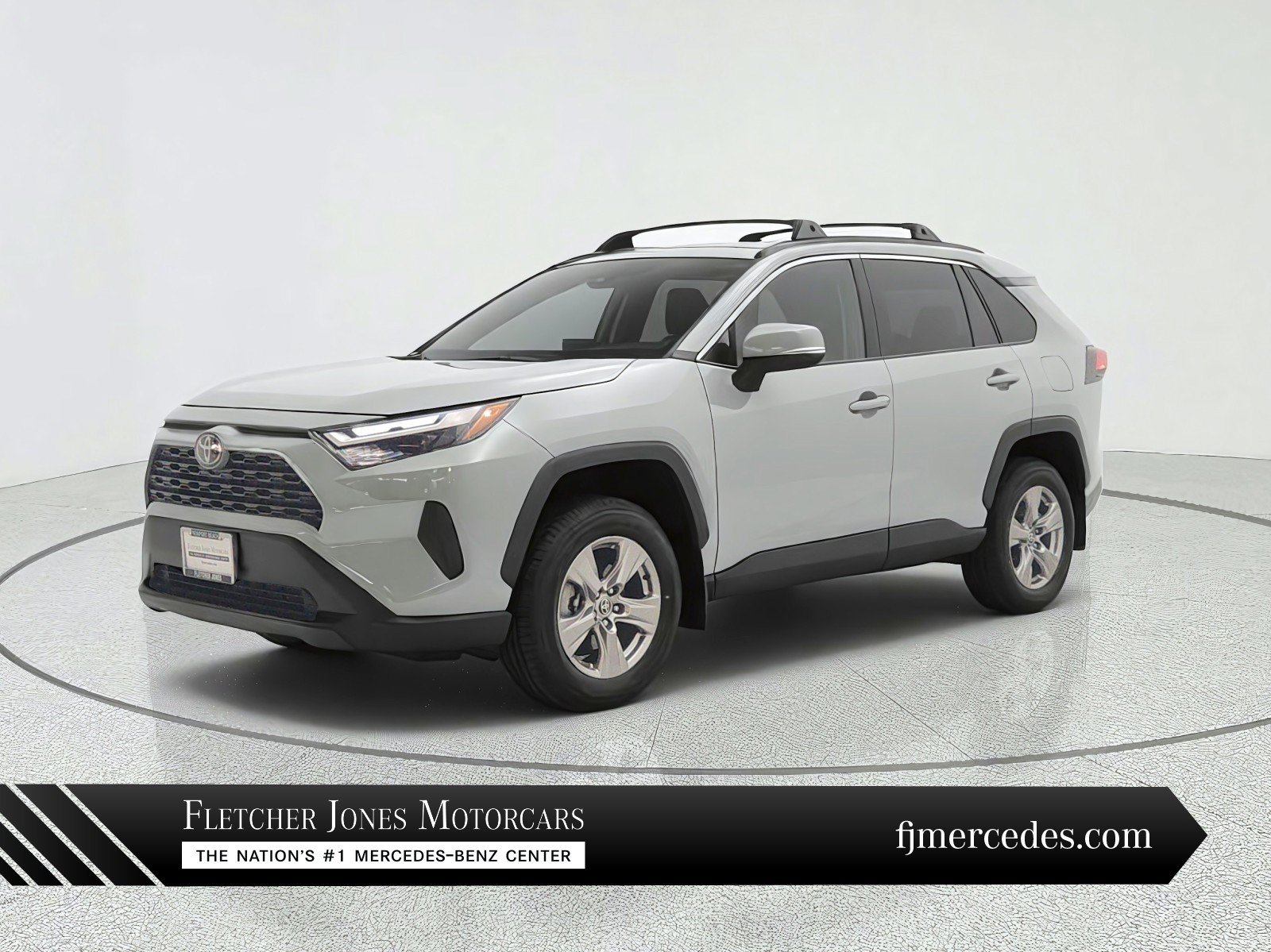 Used 2023 Toyota RAV4 XLE w/ Convenience Package FWD image 1