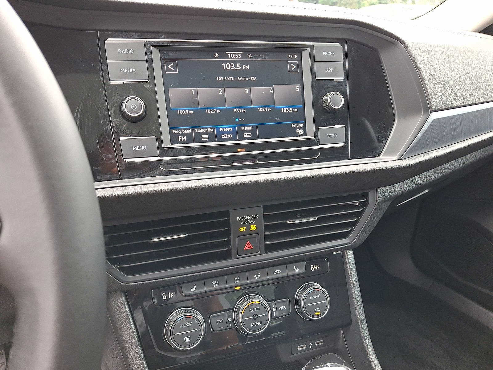 Used 2023 Volkswagen Jetta SE w/ Panoramic Sunroof Package FWD image 20