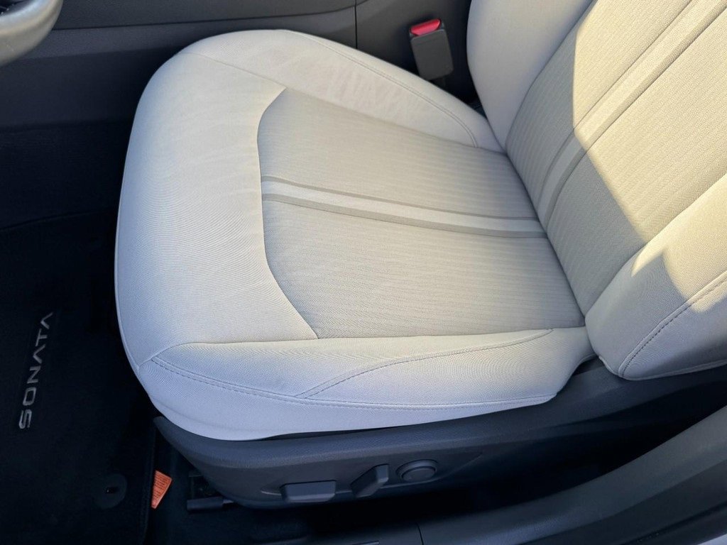 Certified 2024 Hyundai Sonata SEL w/ Convenience Package image 15