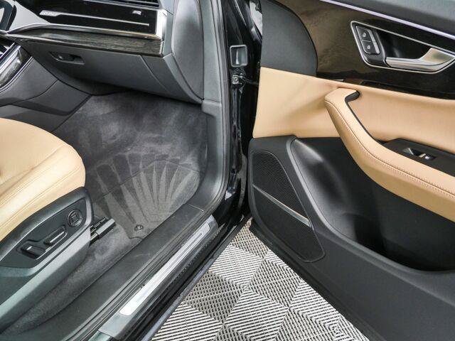 Used 2023 Audi Q7 3.0T Prestige w/ Prestige Package AWD/4WD image 27