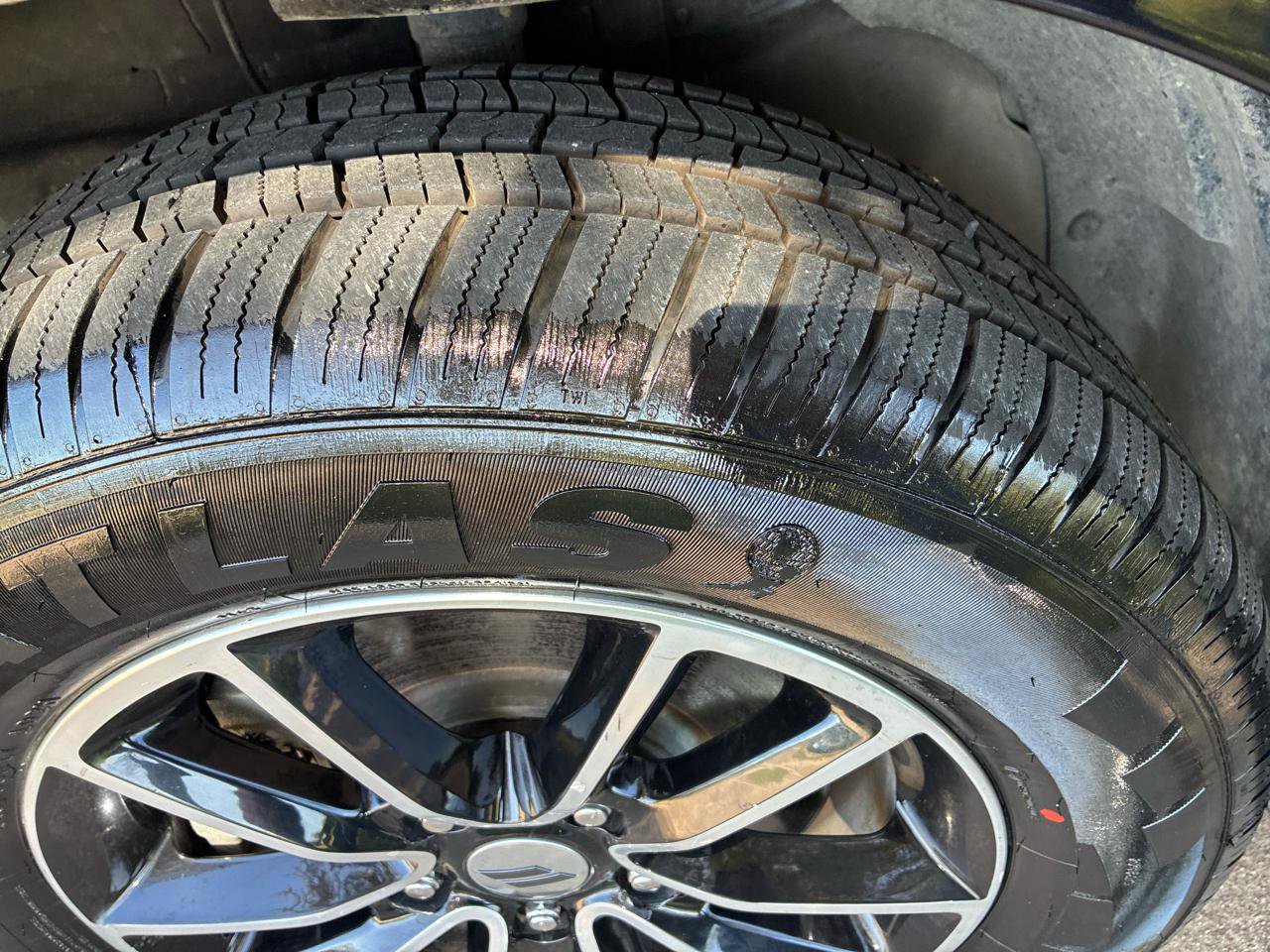 Used 2018 Dodge Journey SE w/ Blacktop Package image 11