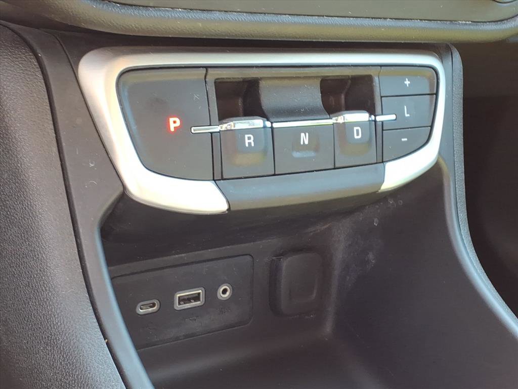 Used 2024 GMC Terrain SLE image 15