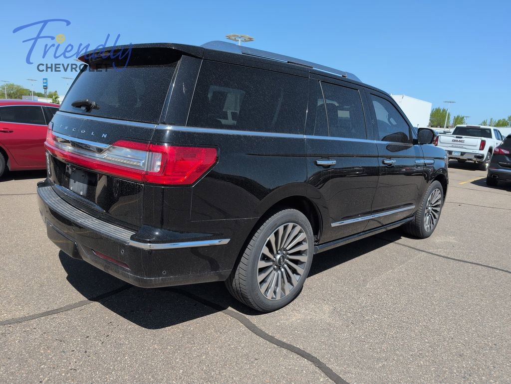 Used 2018 Lincoln Navigator Reserve w/ Technology Package AWD/4WD image 3