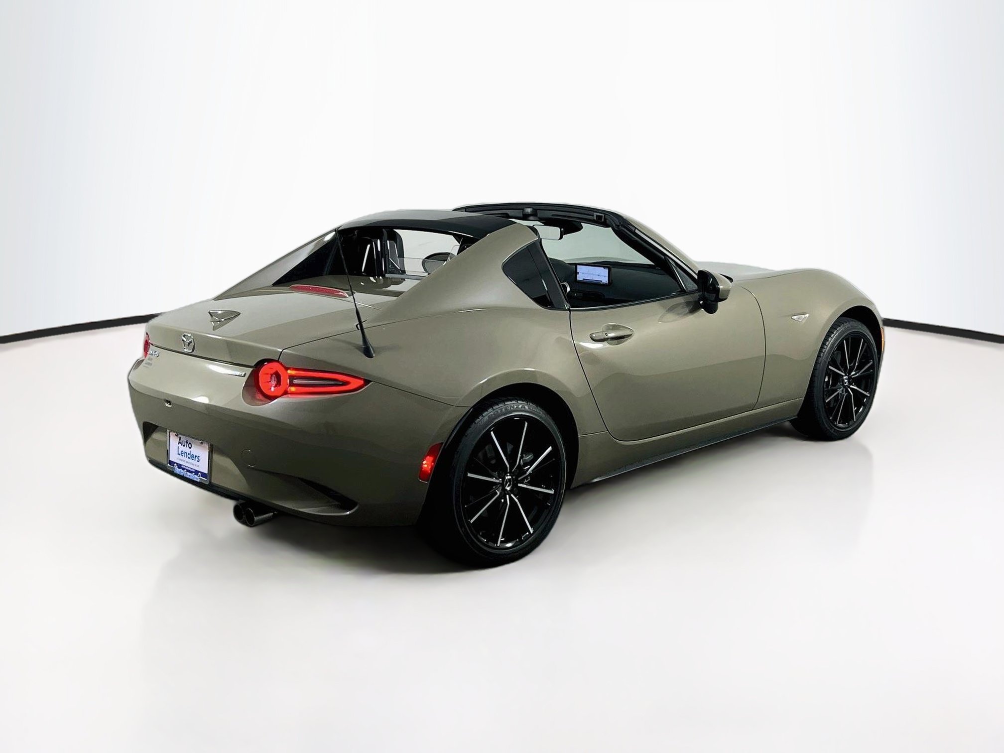 Used 2024 MAZDA MX-5 Miata RF Grand Touring RWD image 5
