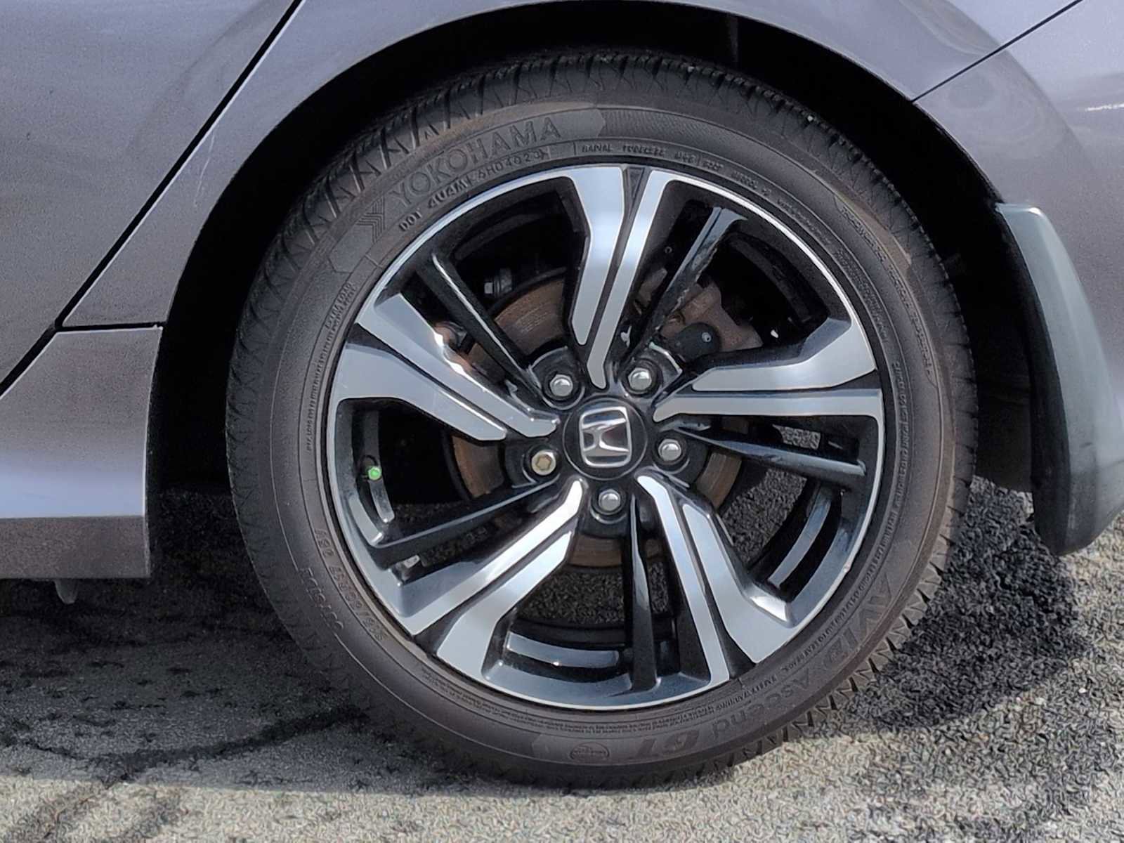 Used 2017 Honda Civic Touring image 14