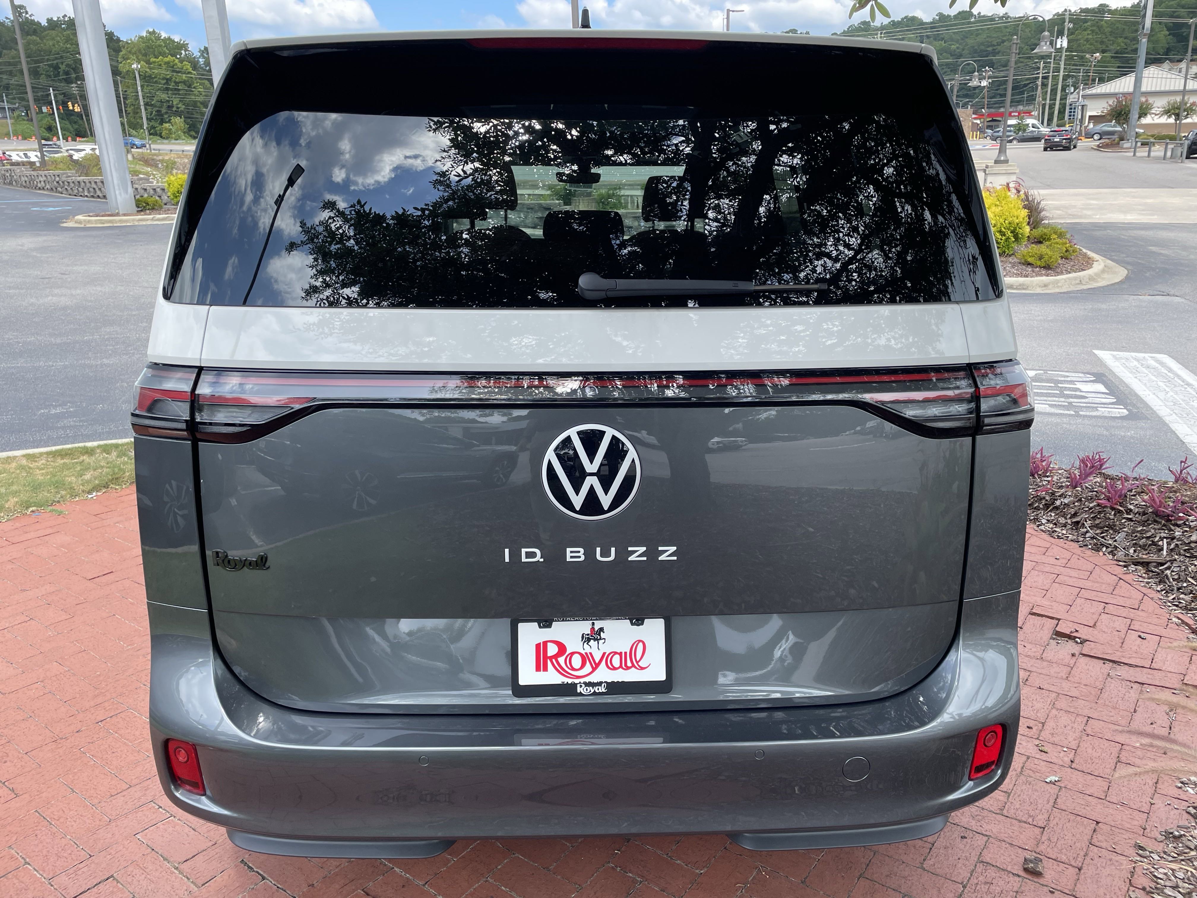New 2025 Volkswagen ID. Buzz Pro S Plus image 5