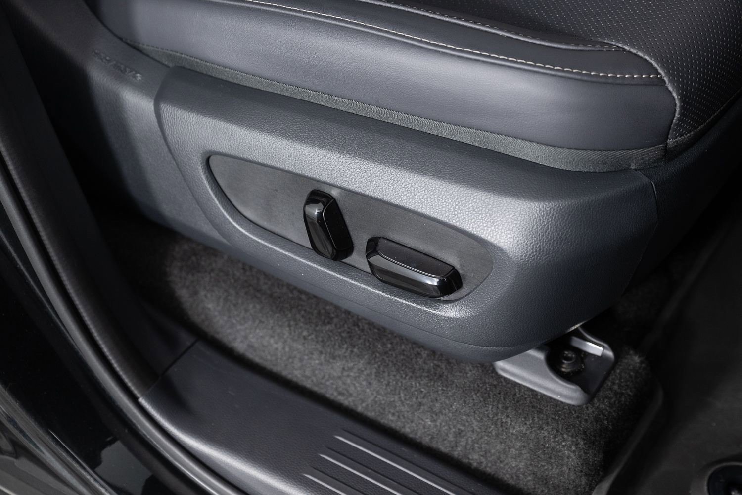 Used 2026 Lexus GX 550 w/ Accessory Package (2T) image 38