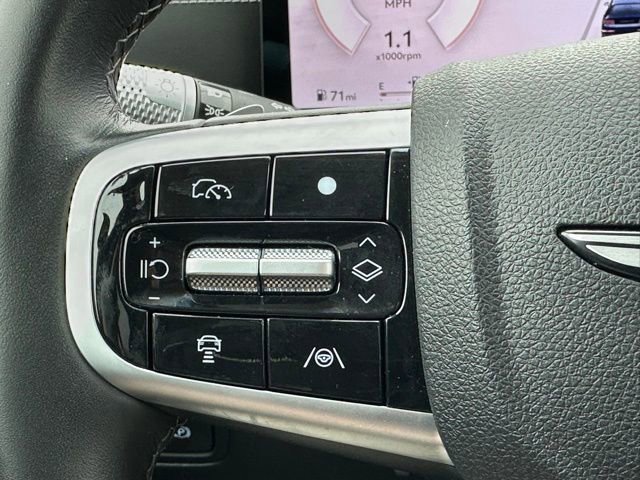 Used 2025 Genesis GV80 2.5T Standard image 16