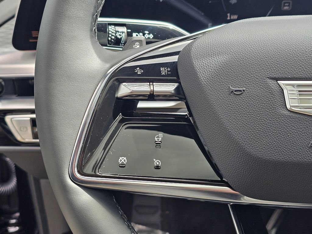 Used 2025 Cadillac Lyriq Sport image 26