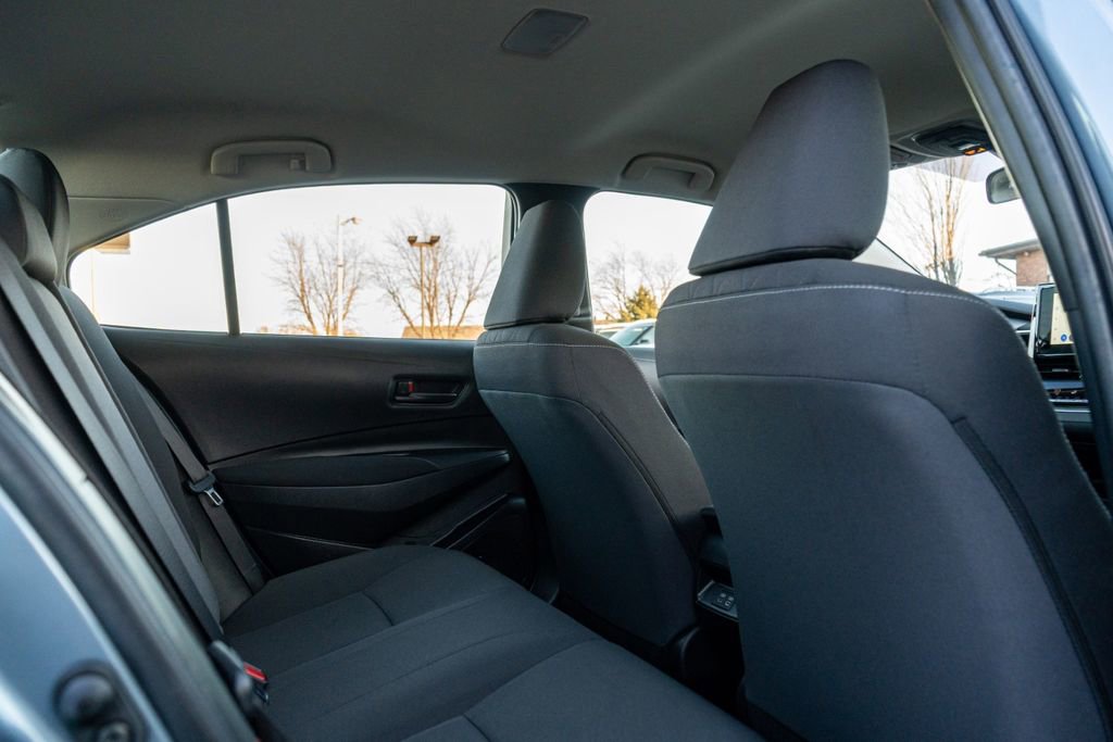 Used 2025 Toyota Corolla LE w/ LE Premium Package image 14