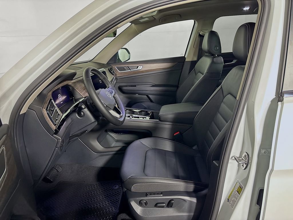 New 2025 Volkswagen Atlas SEL image 12