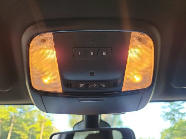 Used 2025 Dodge Durango GT RWD image 30