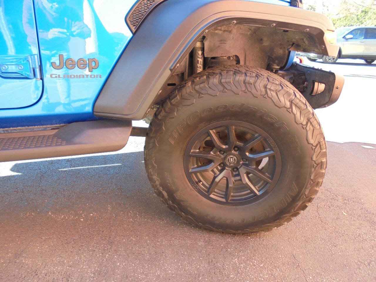 Used 2020 Jeep Gladiator Sport w/ Quick Order Package 24S image 23