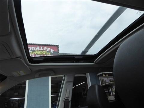 Used 2011 Subaru Forester 2.5X Touring w/ Popular Equipment Group 4B AWD/4WD image 17