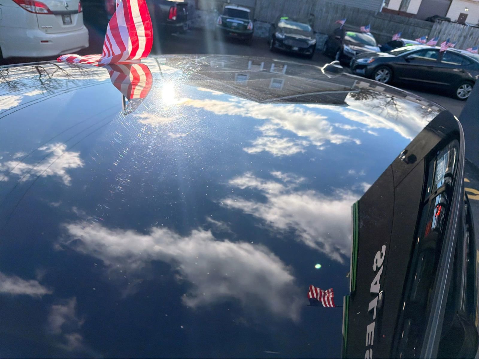 Used 2018 MINI Cooper 2-Door Hardtop w/ Signature Line Package image 12