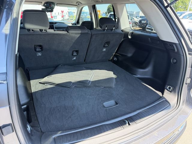 Used 2023 Jeep Grand Cherokee Laredo AWD/4WD image 27