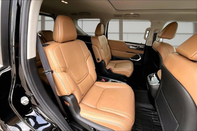 Used 2026 INFINITI QX80 Luxe w/ Cargo Package AWD/4WD image 26