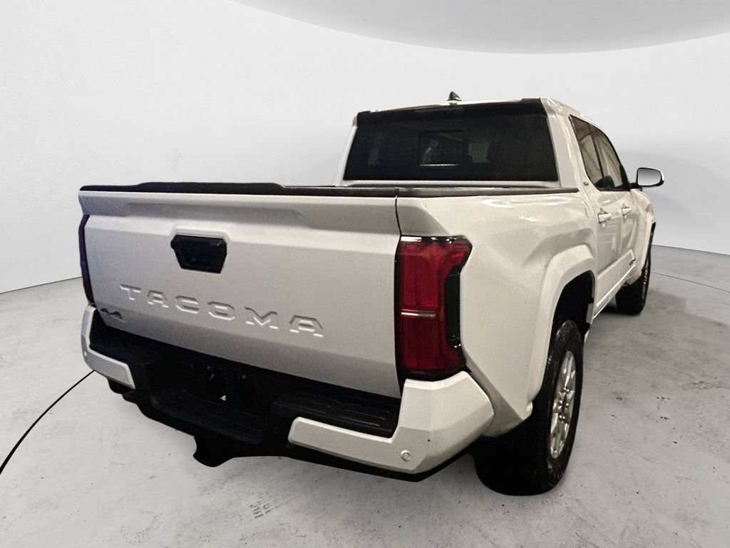 Used 2024 Toyota Tacoma SR5 AWD/4WD image 5