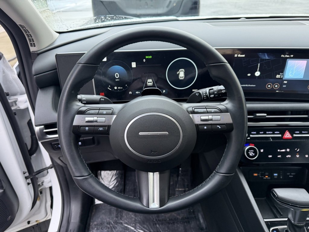 Certified 2025 Hyundai Tucson SEL image 18