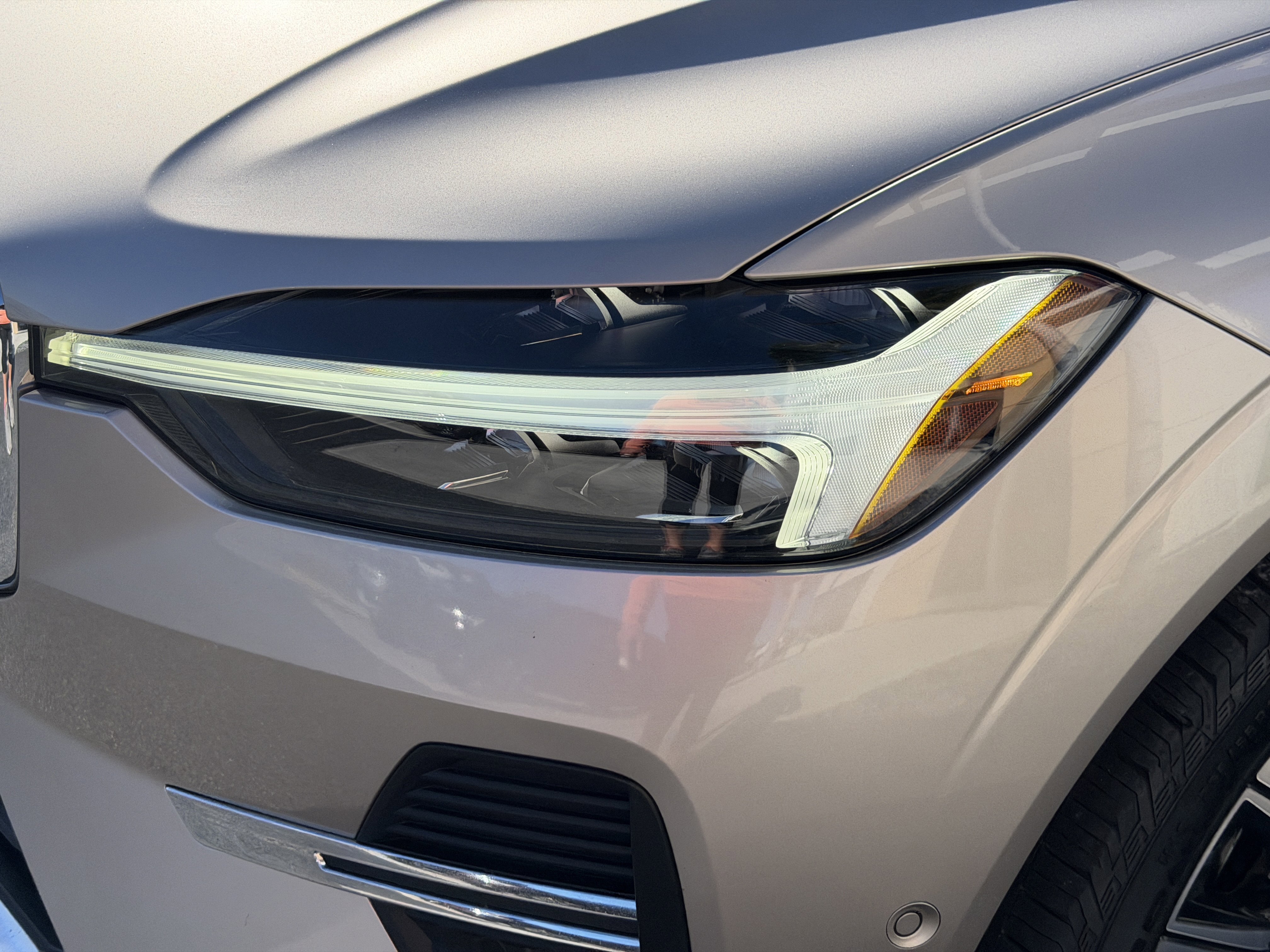 Certified 2023 Volvo XC60 B5 Plus w/ Protection Package Premier image 6