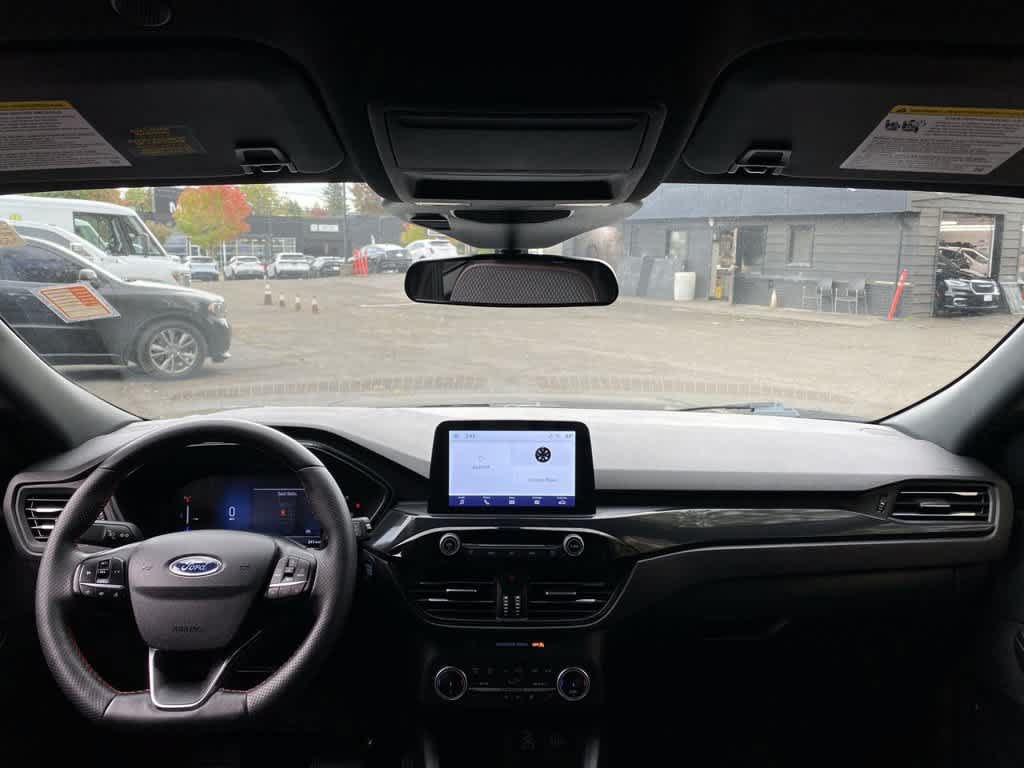 Used 2025 Ford Escape ST-Line Select AWD/4WD image 11