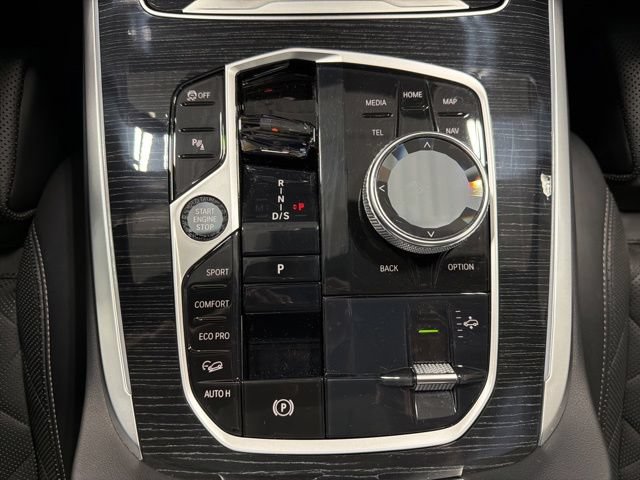 Used 2024 BMW X7 xDrive40i w/ Executive Package AWD/4WD image 28