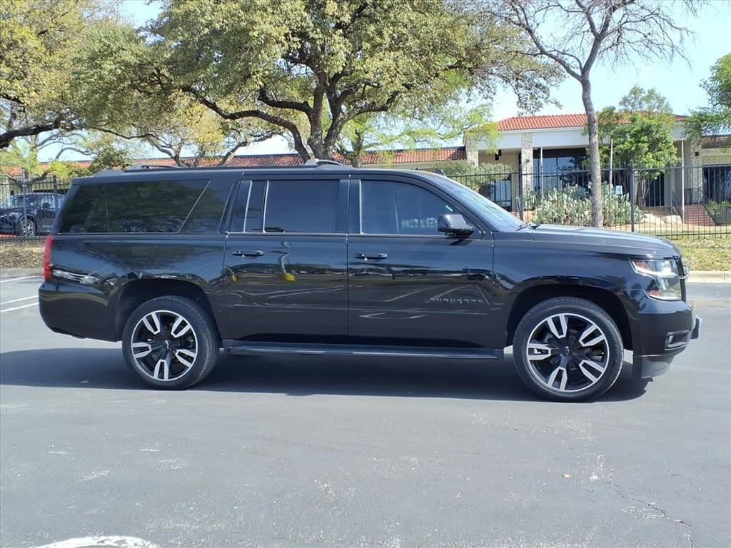 Used 2019 Chevrolet Suburban Premier w/ RST 6.2L Performance Edition AWD/4WD image 9