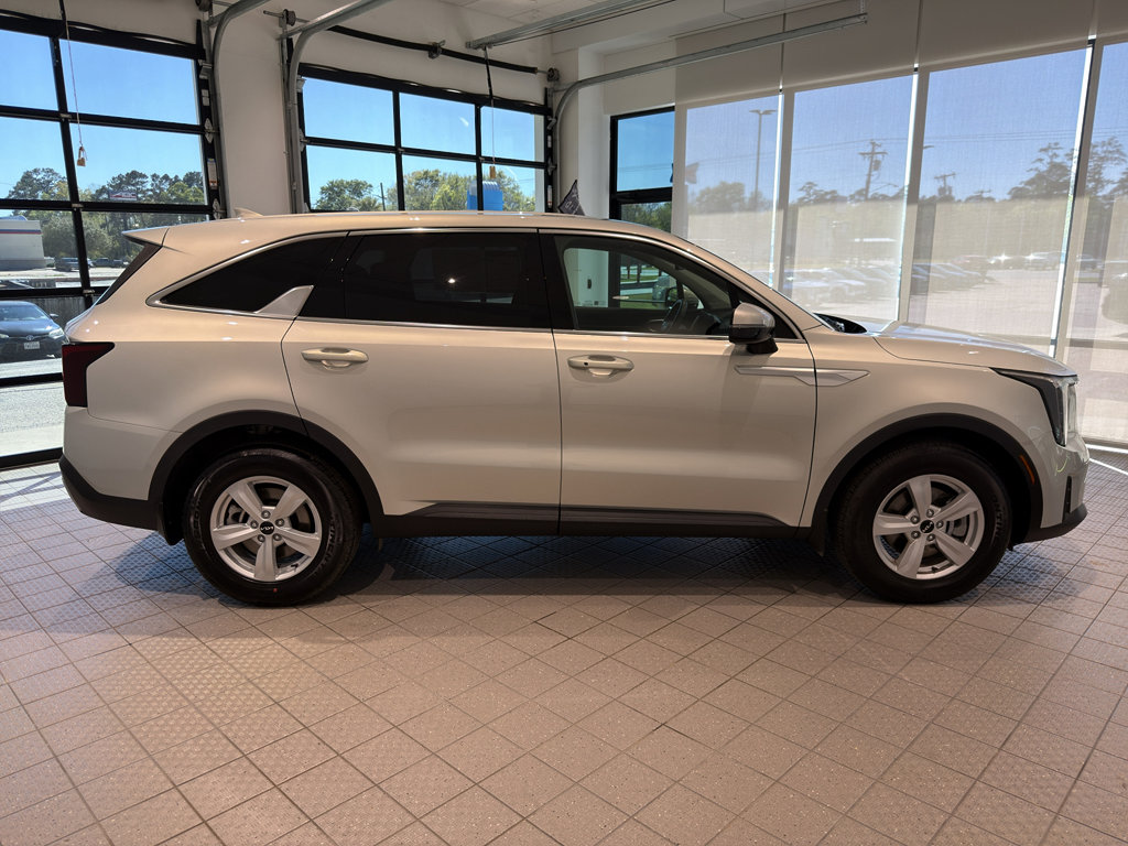 New 2026 Kia Sorento LX image 6