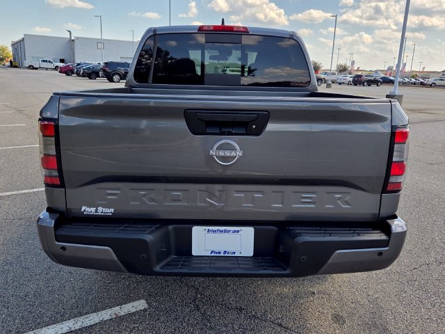 New 2027 Nissan Frontier SV RWD image 10