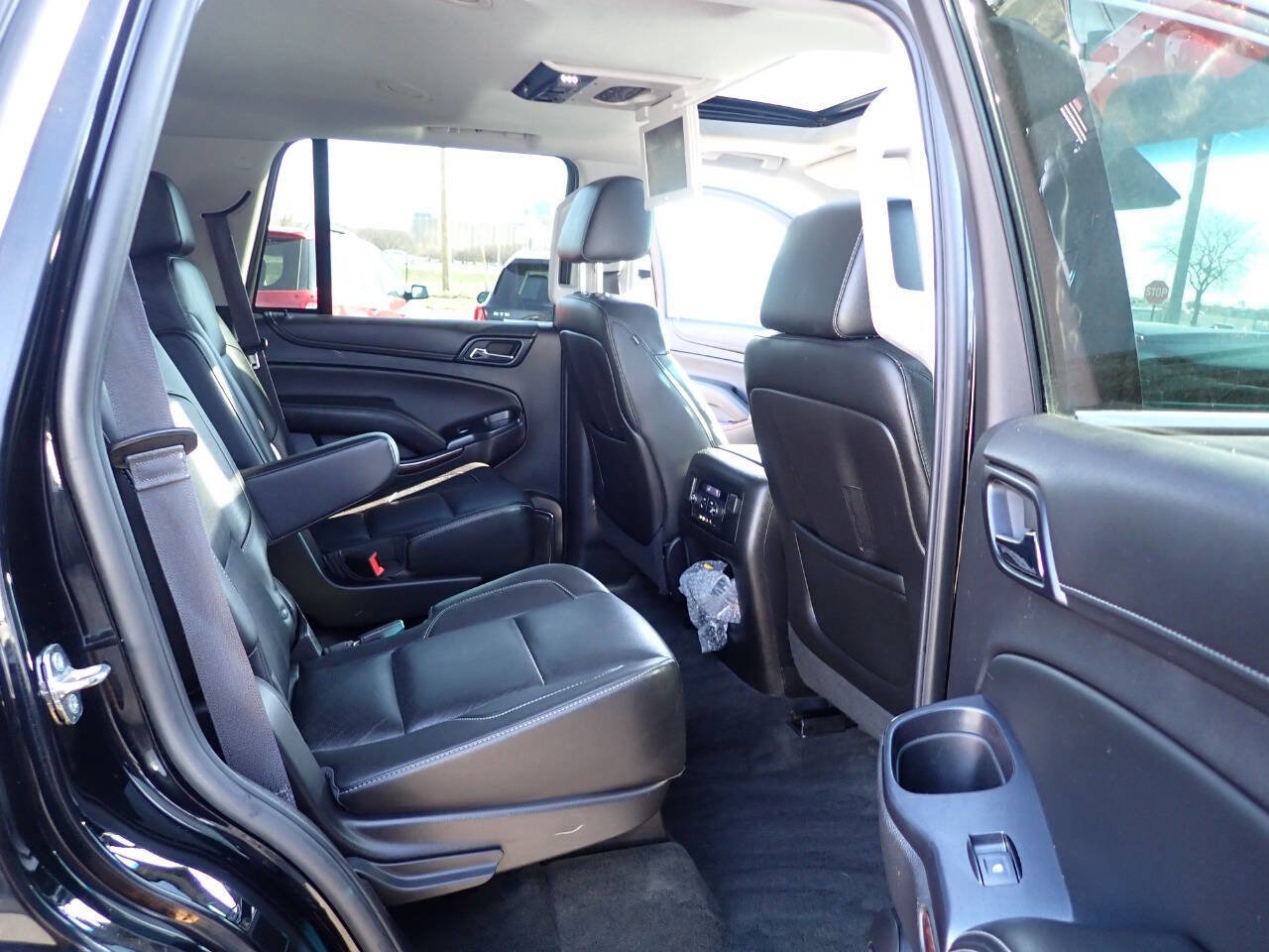 Used 2015 GMC Yukon SLT w/ Open Road Package image 12
