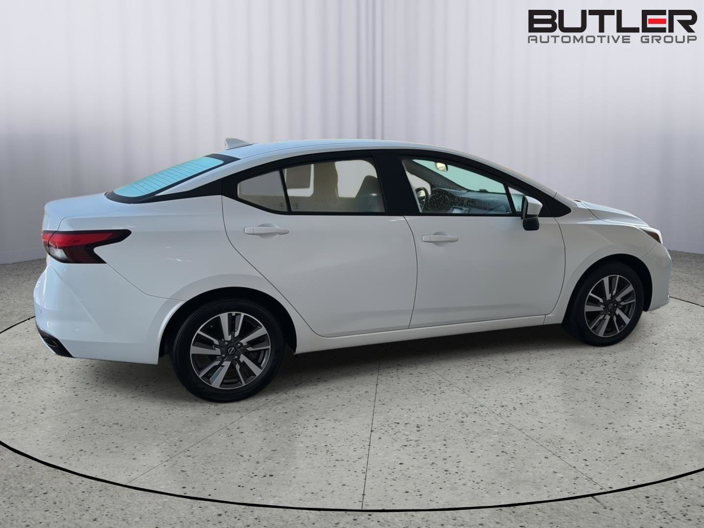 Used 2025 Nissan Versa SV FWD image 7